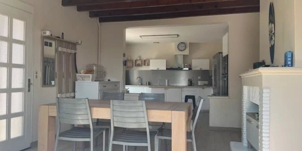 maison à ST MARIENS (33620)